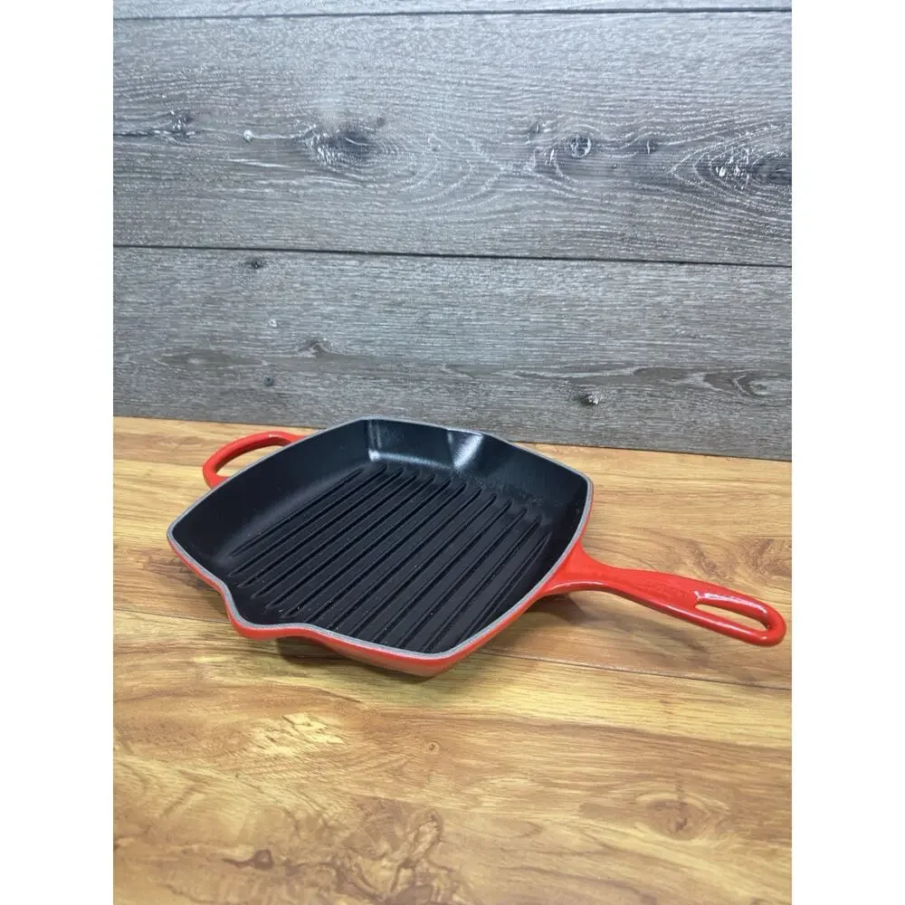 Le Creuset Red Square 10.25” Grill Pan Skillet 1.5 L Enamel Made in France